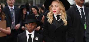 Madonna se muda a Lisboa para que su hijo entrene en academia de f&uacute;tbol del Benfica