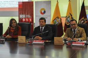Las autoridades del ministerio Coordinador de Seguridad, Justicia y del ECU911 explicaron los pormenores del acuerdo. Foto: Miguel Jim&eacute;nez / EL TEL&Eacute;GRAFO
