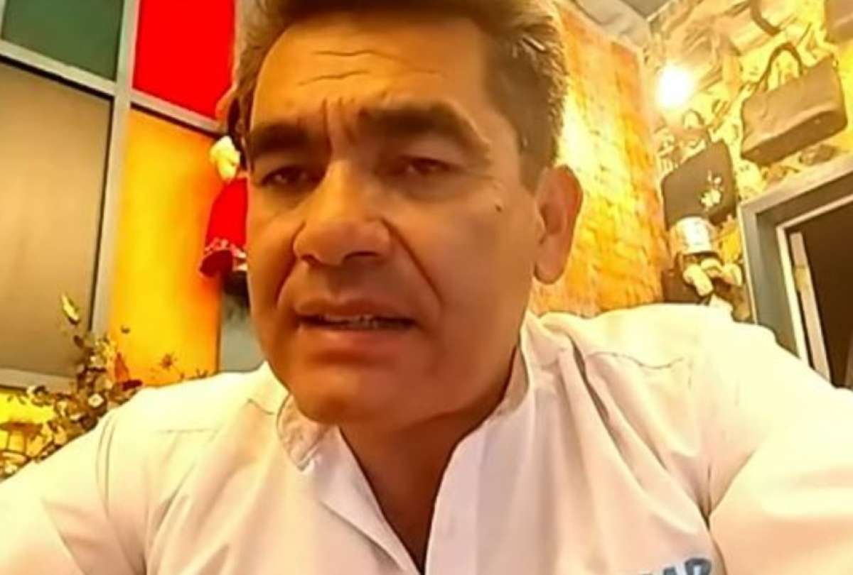 Omar Álvarez presentó sus propuestas para llegar a la Alcaldía de Cuenca.