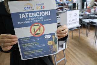 En la segunda vuelta hubo personas que infringieron la disposición de no uso de celular durante el sufragio.