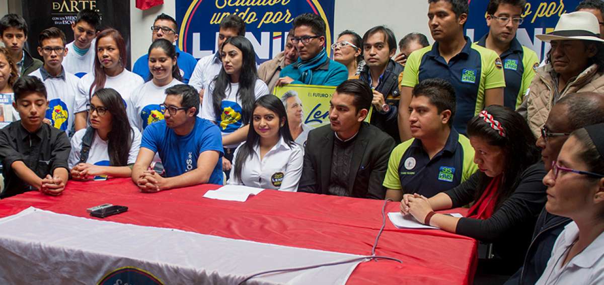 Los j&oacute;venes solicitan participaci&oacute;n en decisiones que los afectan