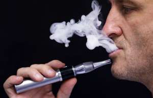 La adicci&oacute;n no se evapora con el cigarrillo electr&oacute;nico (Infograf&iacute;a)