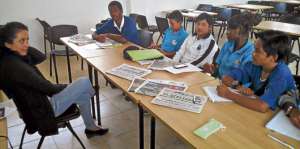 Los chicos aprendieron en la entrevista que la vida tiene fases que uno debe ir cumpliendo. Foto: Cortes&iacute;a club de periodismo