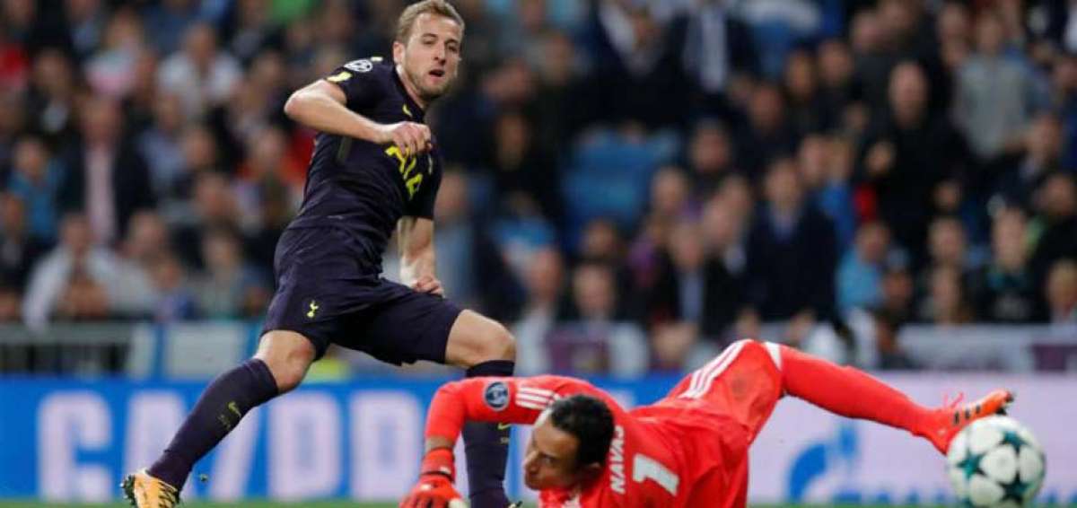Hary Kane se entrena un d&iacute;a antes del partido ante el Real Madrid