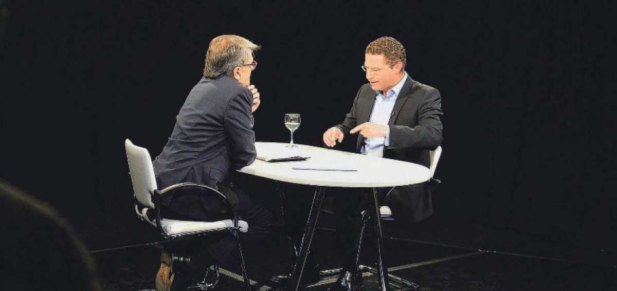 El alcalde Rodas convers&oacute; durante hora y media, la noche del mi&eacute;rcoles, con el periodista Xavier Lasso.