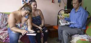 En Santo Domingo de los Ts&aacute;chilas, familiares y amigos de Katty Velasco y &Oacute;scar Villac&iacute;s mantienen intacta la esperanza de que sean liberados.