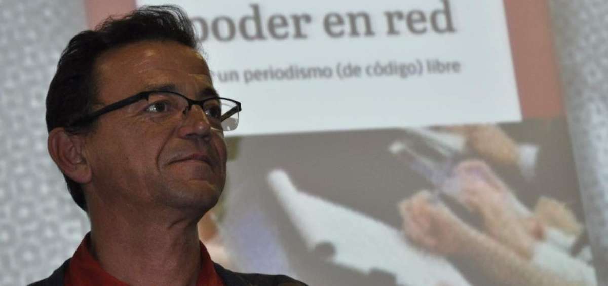 "La democracia transparente es como el matrimonio con amor"