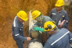 El derrame de diésel fue controlado por personal de Petroecuador.