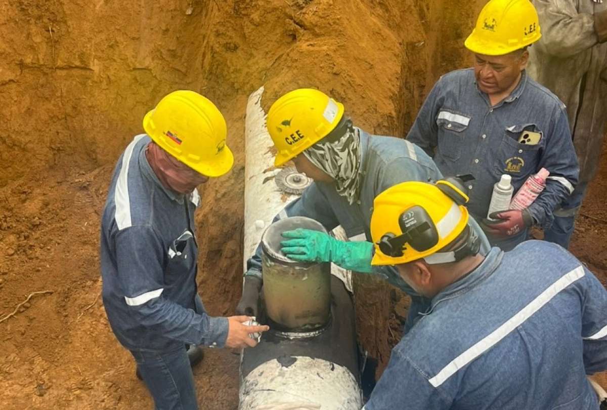 El derrame de diésel fue controlado por personal de Petroecuador.