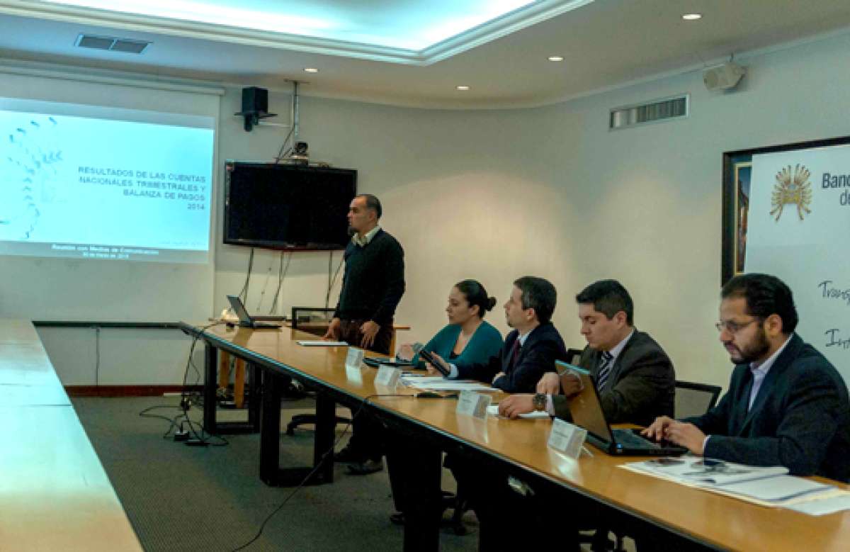 En rueda de prensa, autoridades del sector econ&oacute;mico entregaron cifras sobre el crecimiento de Ecuador, que ha superado a otros pa&iacute;ses de la regi&oacute;n. Foto: Miguel Jim&eacute;nez / El Tel&eacute;grafo