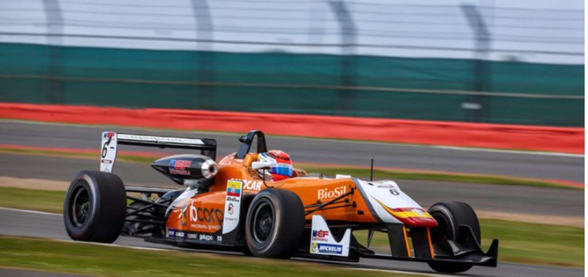 El piloto ecuatoriano Julio Moreno compite desde esta temporada con el equipo espa&ntilde;ol, Campos Racing.  