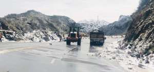 La nieve duplica el tiempo de viaje entre Quito y Tena