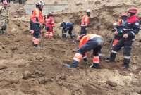 Continúan las labores de búsqueda y rescate en Alausí