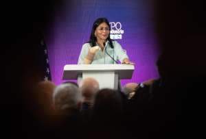 Delcy Rodr&iacute;guez afirma que &ldquo;el &uacute;nico presidente&rdquo; es Nicol&aacute;s Maduro y exige su liberaci&oacute;n