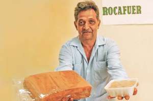El cacao manabita se cosecha en plantaciones de los sectores Flavio Alfaro, Chone, Jun&iacute;n, entre otros. Tras el debido proceso se obtiene un delicioso chocolate.   Rodolfo P&aacute;rraga / El Tel&eacute;grafo