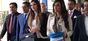 Las asamble&iacute;stas de CREO se presentaron esta ma&ntilde;ana en la matriz de la Fiscal&iacute;a, centronorte de Quito.