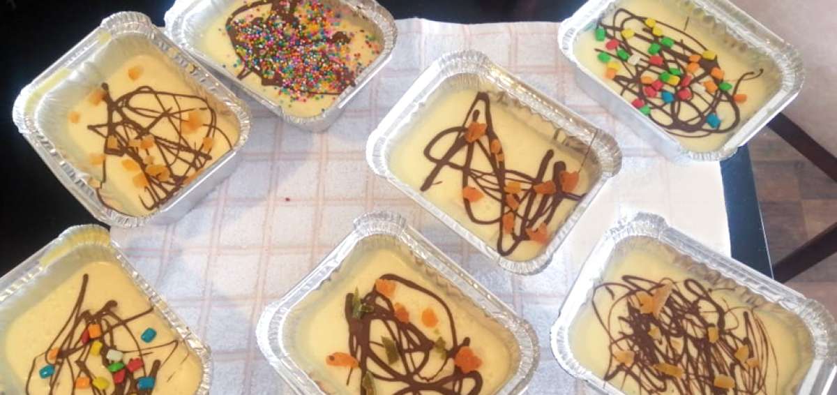 Las golosinas fueron vendidas en Cuenca por peque&ntilde;os emprendedores que aprovecharon las redes sociales para comercializar sus productos.