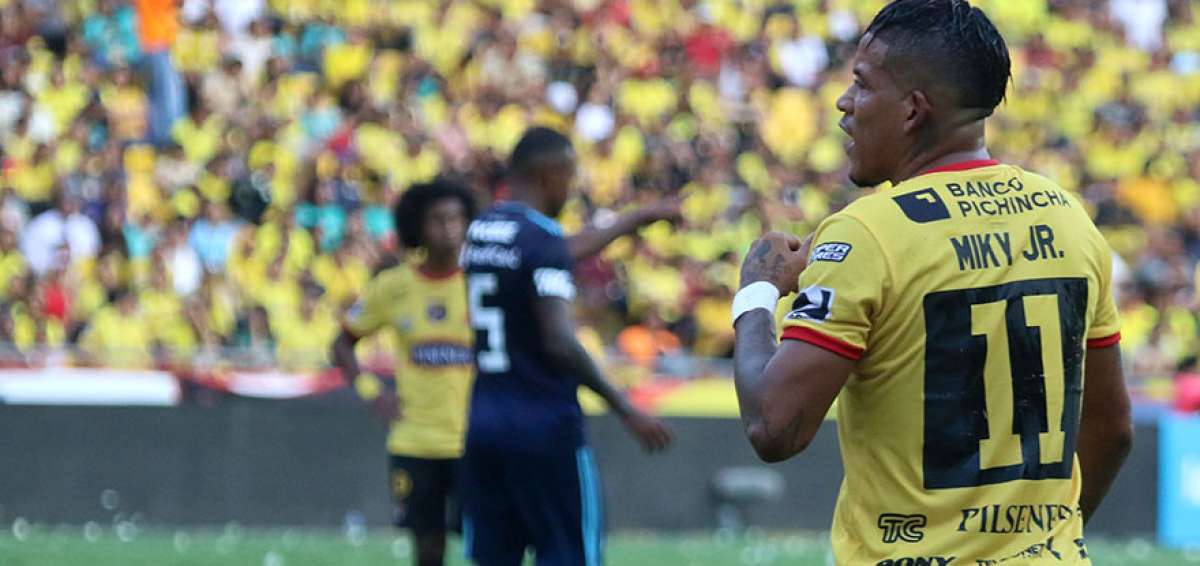 El jugador de Barcelona, Michael Arroyo, durante el Cl&aacute;sico del Astillero, en el estadio Monumental. El volante jug&oacute; los 90 minutos del encuentro.