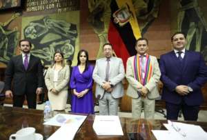 Autoridades legislativas tratarán este viernes el juicio político contra el presidente Guillermo Lasso