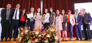 Personal de Cosede recibi&oacute; el reconocimiento como la empresa  que logr&oacute; el Mejor &Iacute;ndice de Clima Laboral y Gesti&oacute;n en el Sector P&uacute;blico 2018.