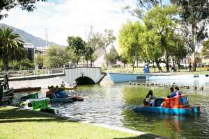 El parque La Alameda, el m&aacute;s antiguo de Quito, presenta problemas de mantenimiento en algunas &aacute;reas. Foto: Archivo / El Tel&eacute;grafo