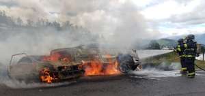 Incendio vehicular dej&oacute; dos personas fallecidas en Quito