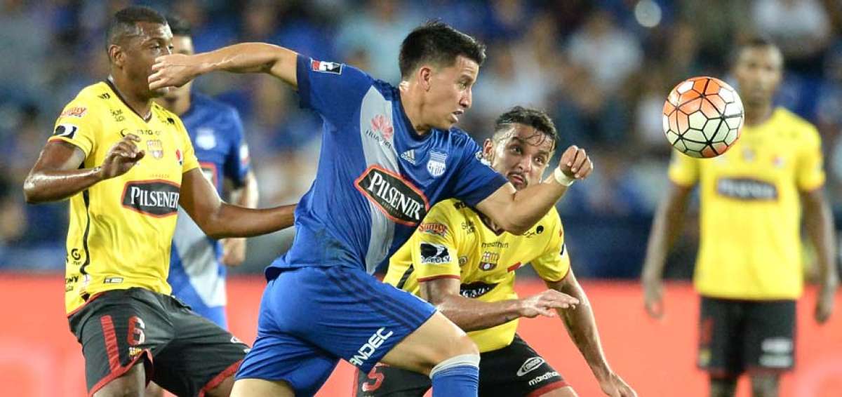 Emelec se lleva el primer Cl&aacute;sico