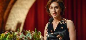La Embajadora de Estados Unidos en Suecia ley&oacute; un comunicado enviado por el cantante. 