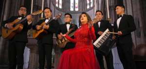 Paulina Tamayo vuelve  a los escenarios con "&Aacute;ndale mam&aacute; online"