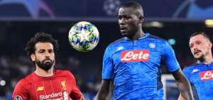 Los napolitanos consiguieron el triunfo con los goles del belga Dries Mertens y del espa&ntilde;ol Fernando Llorente.