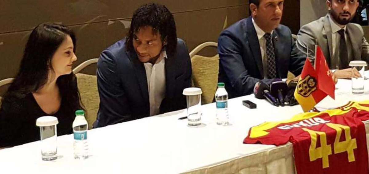 Mina busca regularidad en el Yeni Malatyaspor