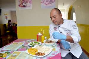 Un manabita representar&aacute; a Carchi en Mundial del Encebollado