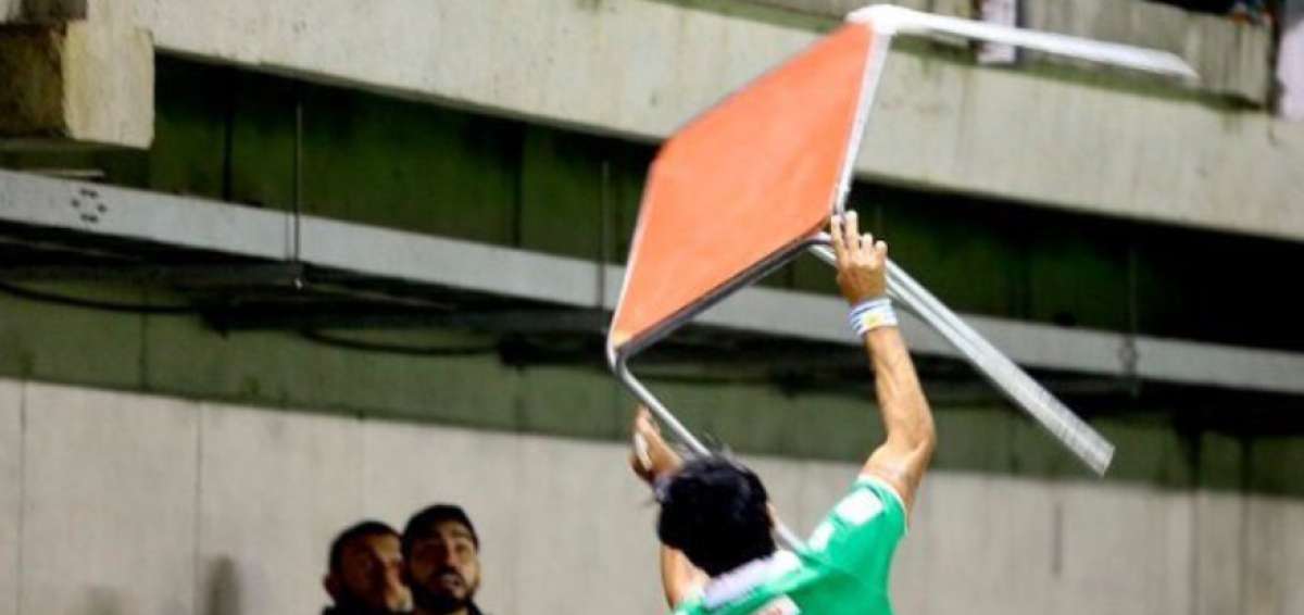 Sebati&aacute;n Abreu explot&oacute; al final del partido entre el Audax Italiano y el Deportivo Antofagasta. 