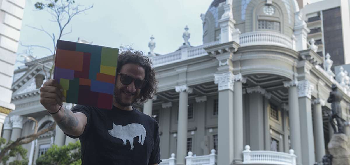 Daniel Adum cre&oacute; en 2011, un espacio de exhibici&oacute;n de arte urbano, con trabajos audiovisuales y m&uacute;sica.