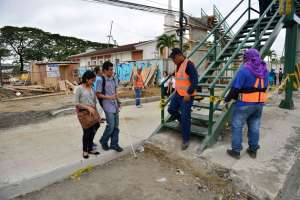 La autonom&iacute;a, que permite a una persona con discapacidad usar un paso peatonal, por ejemplo, es uno de los par&aacute;metros m&aacute;s deficientes en el pa&iacute;s. Foto: William Orellana / El Tel&eacute;grafo