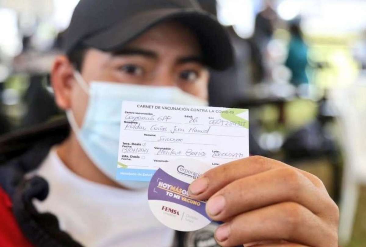 La exigencia de presentar el carnet de vacunaci&oacute;n motiv&oacute; a la poblaci&oacute;n a vacunarse