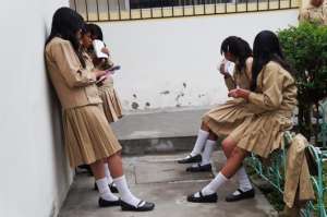 Los embarazos en adolescentes genera  que dejen de estudiar e incrementa los niveles de pobreza. Los j&oacute;venes padres tienen que trabajar. Foto: Silvia Osorio│para El Tel&eacute;grafo