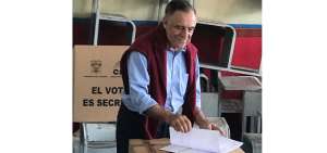Paco Moncayo esperar&aacute; los resultados en el Hotel Col&oacute;n