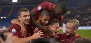 Totti cita a la Roma con la Lazio en 'semis' de la Copa Italia