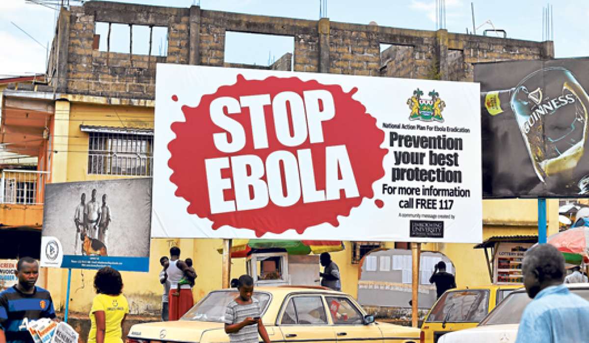 La OMS inform&oacute; esta semana que, desde que se conocieron los primeros casos, han muerto 9.380 de los 23.253 contagiados en Guinea, Sierra Leona. Foto: AFP