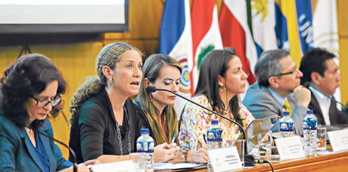 M&aacute;s de 30 personas asistieron al foro &ldquo;Ley de Seguridad Social al debate&rdquo;, que se desarroll&oacute; el pasado lunes. Foto: Santiago Aguirre / El Tel&eacute;grafo