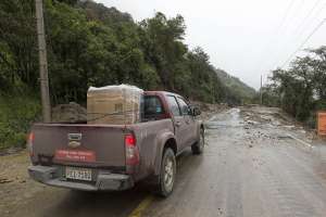 La v&iacute;a Papallacta-Baeza est&aacute; abierta de 08:00 a 15:00. El resto del d&iacute;a permanece cerrada para evitar p&eacute;rdidas humanas. Foto: John Guevara