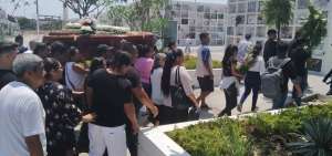 Madre asesinada en secuestro de su hijo fue sepultada en Guayaquil