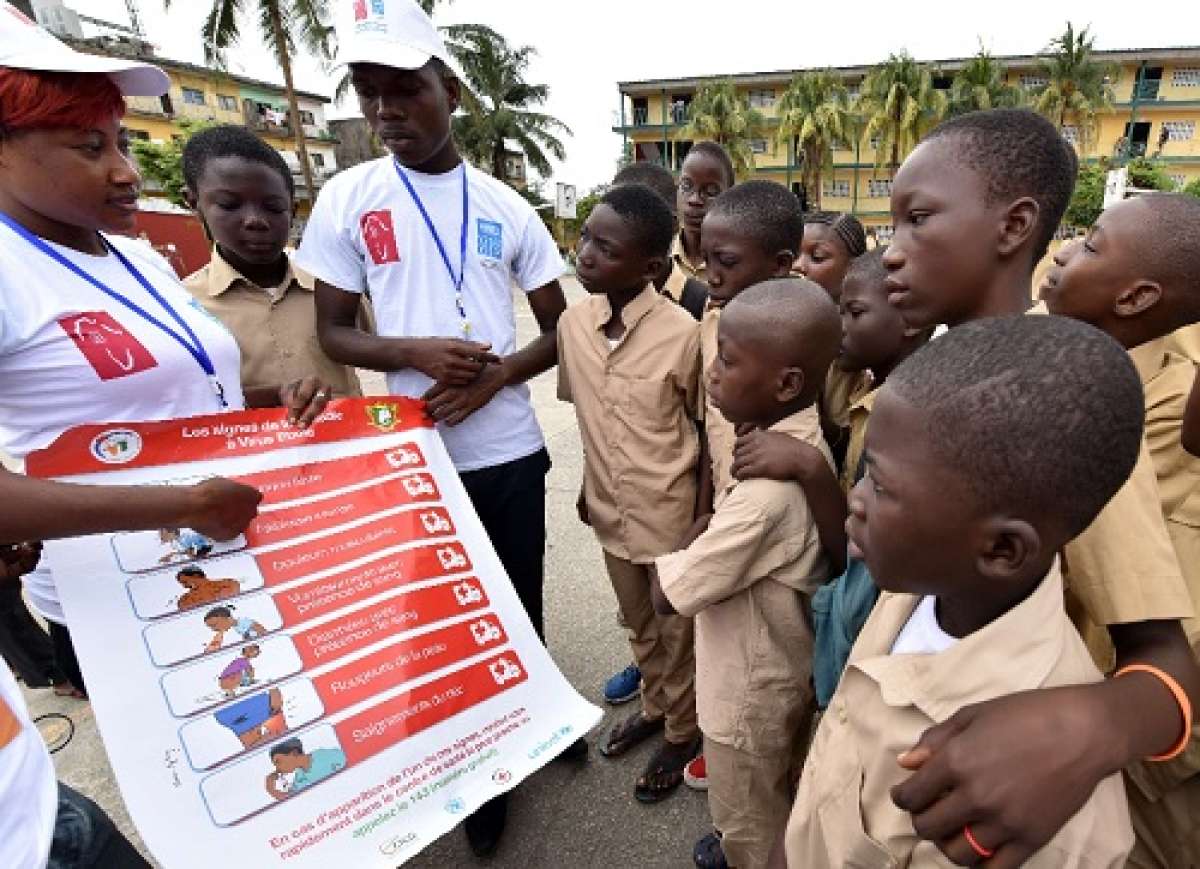 La epidemia del &Eacute;bola en &Aacute;frica occidental mat&oacute; a m&aacute;s de 2.400 personas. Foto: AFP