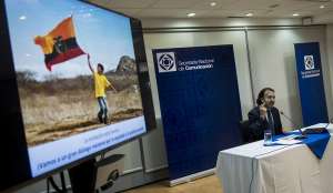 En una rueda de prensa, el secretario Nacional de Planificaci&oacute;n, Pabel Mu&ntilde;oz, hizo la invitaci&oacute;n a los distintos actores para que se sumen al di&aacute;logo. Foto: Marco Salgado / El Tel&eacute;grafo 