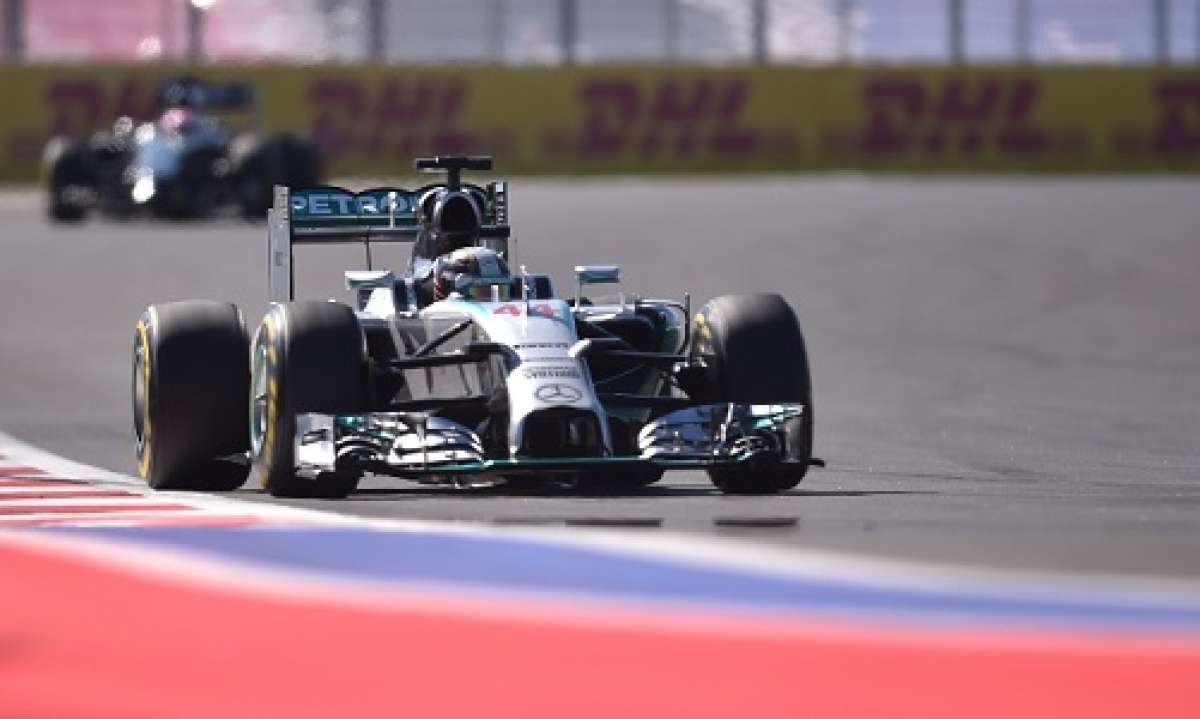 Hamilton logra la pole del primer GP de Rusia