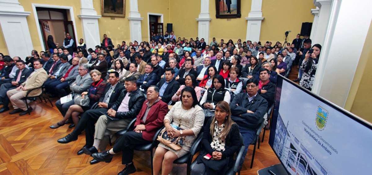 A la Asamblea Cantonal previa al Presupuesto Participativo del Cabildo ambate&ntilde;o, en 2018, acudieron l&iacute;deres barriales, empresarios y m&aacute;s actores sociales.