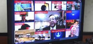 Alfonso Zambrano (centro), exjuez de la desaparecida Corte Suprema de Justicia, durante su intervenci&oacute;n de ayer en defensa del expresidente Rafael C.