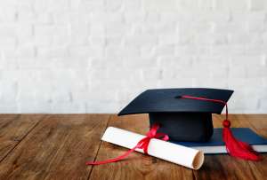 El programa Quito Vuelve al Aula permite que j&oacute;venes y adultos terminen el bachillerato mediante una modalidad virtual y flexible.