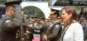 La ministra Mar&iacute;a Paula Romo asisti&oacute; al acto de ascenso. 